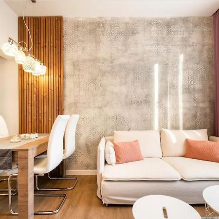 Stylish 1Bdr Central Apartment โซเฟีย ภายนอก รูปภาพ