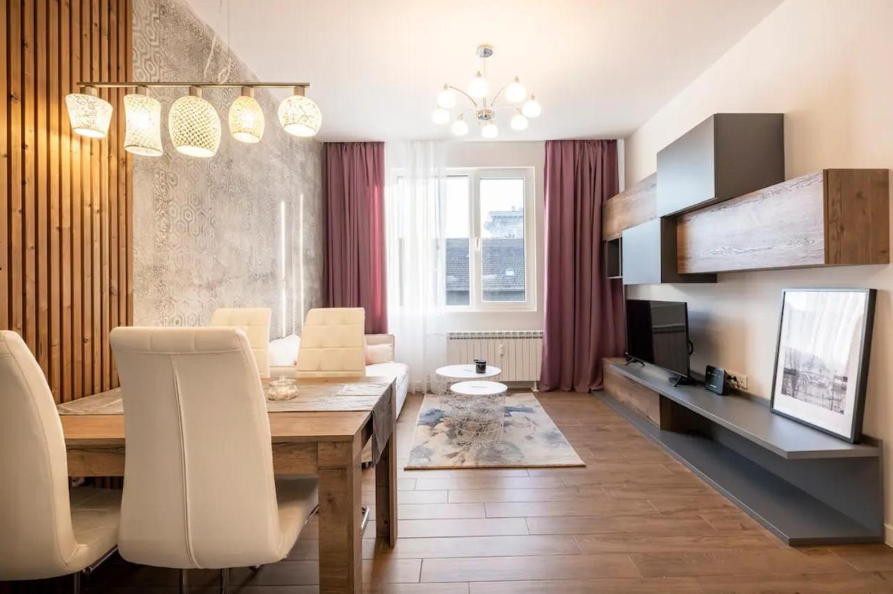 Stylish 1Bdr Central Apartment โซเฟีย ภายนอก รูปภาพ